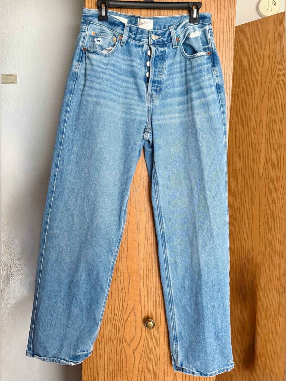Universal Thread Light Blue High-Rise Straight-Leg Jeans
